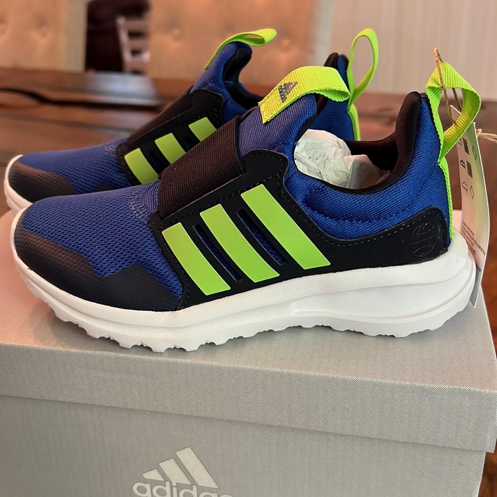 ❌❌SOLD❌❌Adidas Activeride 2.0 - Size 11.5K